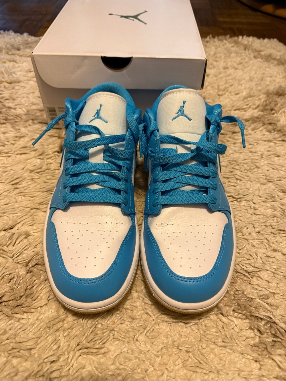 Jordan Kids Low Top Sneakers - White and Light Blue